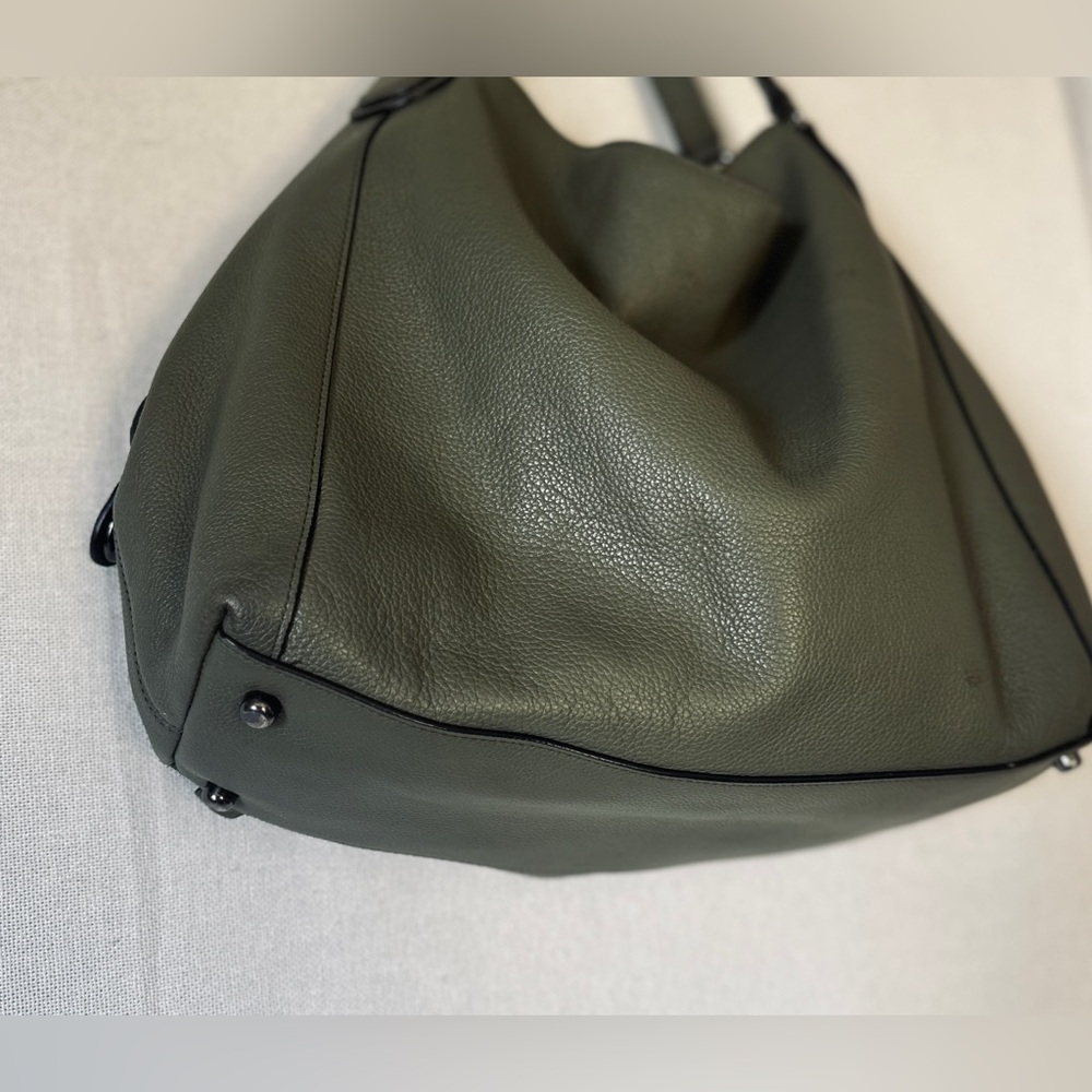 COACH Edie 31 Jumbo Whiplash Pebbled Leather Turnlock Surplus Green Shoulder Bag - Picture 5 of 16